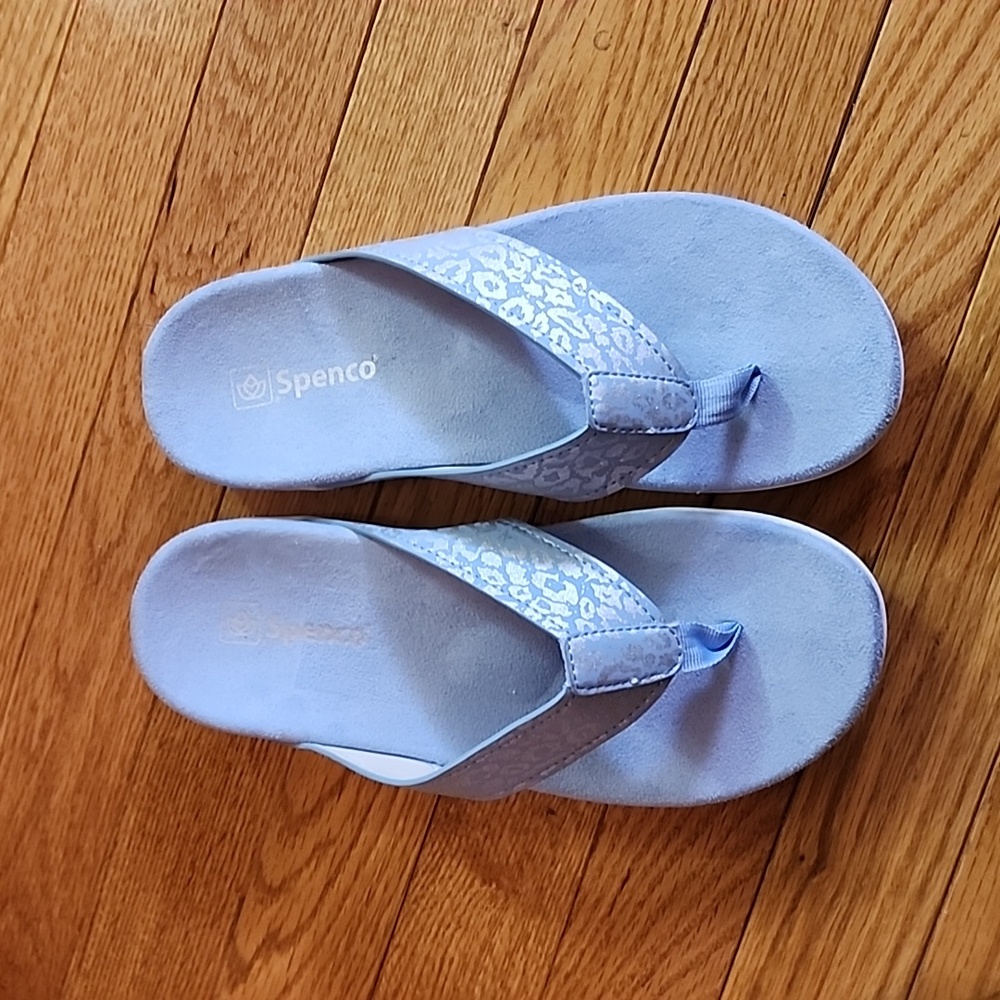 Spenco Yumi Thong Sandals